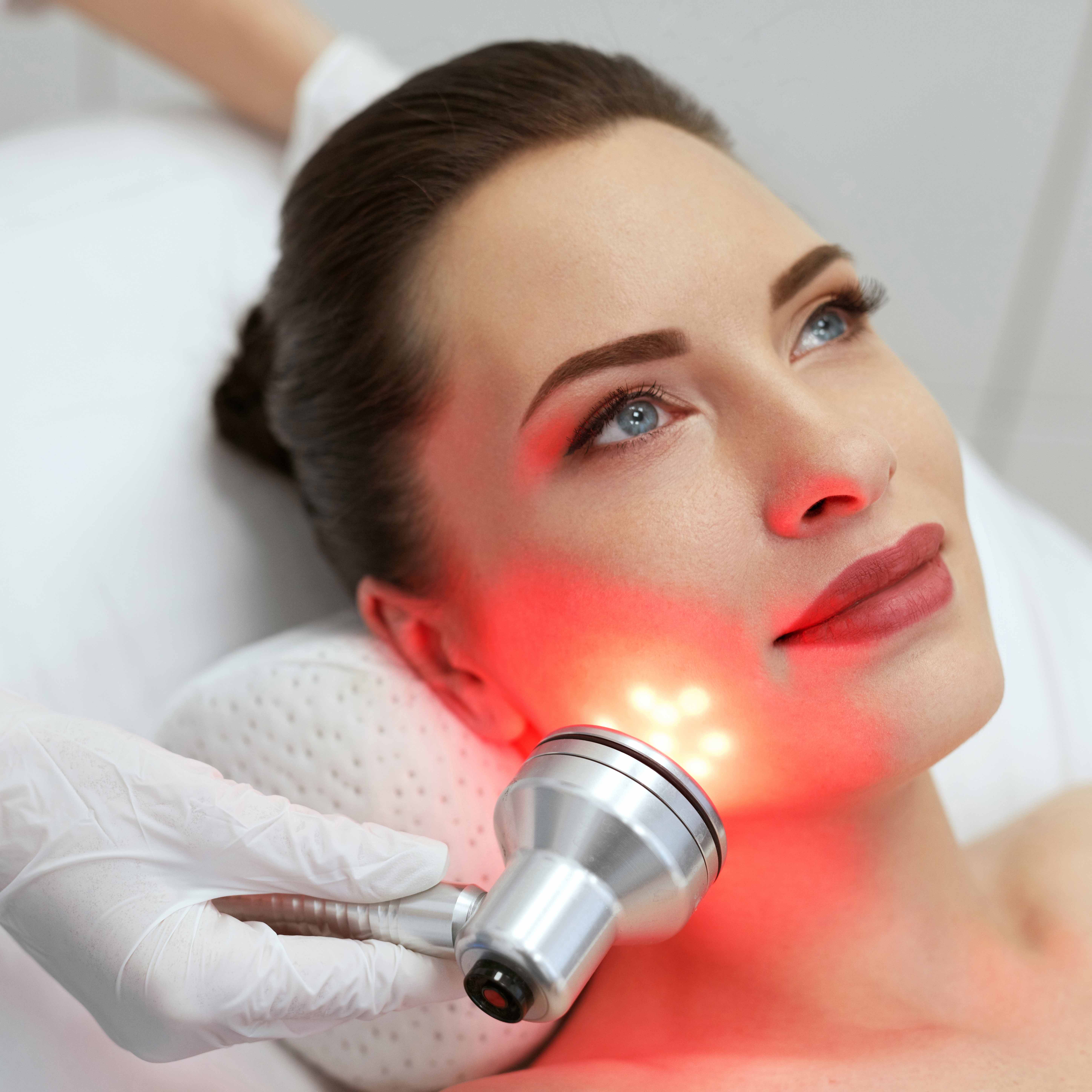 Facial,Beauty,Treatment.,Woman,Doing,Red,Led,Light,Therapy